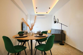Phaedrus Living: Seaside Luxury Flat Lighthouse 69